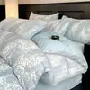 Novo Conjunto de Quatro Peças Esculpido em Leite Fleece Espesso Conjunto de Cama de Inverno com Fronha de Edredom de Fleece Dupla Face Lençol de Cama de Fleece de Coral Roupa de Cama Quente