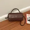 Bolso pequeño retro para mujer, nuevo bolso de hombro cruzado de moda para principios de otoño de 2026, bolso de mano cuadrado pequeño versátil para mujer
