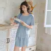 Conjunto de Moda Feminino Ice Silk Queen, Verão Fino Cor Gelatina Macio Manga Curta Shorts, Roupa de Casa Gelada Preguiçosa