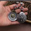 Aleación de plata Xizang doce signos del zodiaco colgante de nueve palacios bagua giratorio collar de rejilla de nueve palacios colgante de marca de cintura accesorios para el cabello por lotes