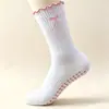 Calcetines Deportivos Antideslizantes Profesionales para Yoga para Mujer, Algodón Puro, Resistentes al Olor, Calcetines para el Suelo sin Costuras, Calcetines de Media Pantorrilla para Fitness, Running, Pilates