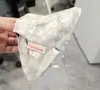 Clip de Garra Triángulo Etiqueta Dorada Retro Otoño Invierno para Niñas Versátil Temperamento Concha Tiburón Clip para Parte Trasera de la Cabeza Moño Pasador Accesorios para el Cabello
