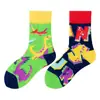 Calcetines originales de moda infantil AB color asimétrico dibujos animados longitud media otoño e invierno caramelos lindos calcetines de algodón para niños y niñas