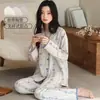 Pijama estilo kimono com decote V e bojos embutidos, calça comprida de manga longa feminina, novo estilo outono, cardigã casual, adequado para usar tanto em ambientes internos quanto externos.