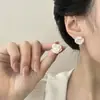 Pendientes Pequeños de Flor Fragante Estilo Francés con Circonita Microincrustada Diseño de Camelia para Mujer, Presentando un Diseño Floral de Gama Alta, Elegante y Tridimensional