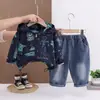 Conjunto de Jaqueta com Capuz Estilo Coreano Primavera e Outono Infantil Tendência Graffiti Dinossauro Venda Direta Moda Primavera para Meninos Conjunto de Duas Peças