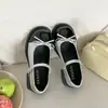 Sapatos Mary Jane de couro salto alto estilo francês 2026 Verão novo retrô salto grosso laço sapatos de uma cor estilo Coco Chanel