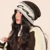 Gorro de Punto Holgado Jacquard Diseño Retro Americano Estilo Perezoso de Invierno Cálido para Cabeza Grande Protección para los Oídos Gorro Cálido para el Frío