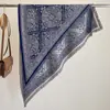 Bufanda Triangular de Otoño e Invierno Nueva Transfronteriza Más Vendida Flor de Anacardo Retro Imitación Cachemira Moda Retro Versátil de Gama Alta para Mujer