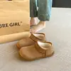 Novos sapatos de algodão da moda para atividades ao ar livre estilo Birkenstock para mulheres, design de batata pequena de inverno, quentes e versáteis, botas de neve 2026 com forro de fleece e solas antiderrapantes