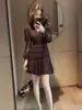 Vestido Vintage Marrón de Lunares con Escote en V, Ceñido a la Cintura, Corte Ajustado, Elegante y con Estilo para Mujer, Nuevo de Verano 2026