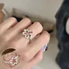 Anéis Minimalistas Foscos Escovados Empilháveis para Mulheres, Modernos Versáteis Design de Nicho Único Anéis Abertos Anéis para o Dedo Indicador Tendência