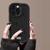 Capa de celular com laço preto e bolinhas para Apple 15promax pintada iPhone14pro Skin Sense Puff 16/13