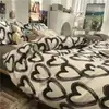 Lindo Set de Ropa de Cama de Oso Estampado de Cuatro Piezas Algodón Lavado Estilo Dibujos Animados Dormitorio de Estudiante