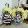 Encantador perrito peludo con la lengua fuera, llavero para bolso, colgante de dibujos animados natural, semillas de terapia de sonido curativas, popular en zonas escénicas, amuleto divertido y adorable