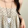 Colar com clipe magnético para óculos em couro com bolinhas estilo coreano para mulheres, design único, corrente de suéter portátil estilo feriado para mulheres