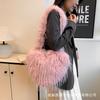 Bolsa Peluda con Borlas en Forma de Corazón, Estilo Nuevo Otoño e Invierno 2026, Peluche Estilo Chica Millennial Caliente, Punk, Gran Capacidad, Bolso de Hombro