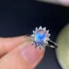 Anillo de piedra lunar azul natural 5x7mm color azul luna fuerte hermoso plata 925 incrustado anillo vivo para mujer