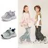 Zapatillas de Correr para Niñas de Moda Zapatos Casuales Zapatos Deportivos para Niños Primavera y Verano 2026 Zapatos de Malla Individual Versátiles para Niños