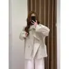 Nuevo Modelo de Primavera Nº 26 de Zedaijiayi: Gabardina Casual de Estilo Británico para Viajes Diarios, con un Diseño Único para Figuras Pequeñas, Presentando Botones de Doble Botonadura y un Cinturón
