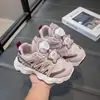 Zapatillas Deportivas para Niños 2026 Primavera Nuevo Estilo Lindo Suela Suave Antideslizantes Transpirables de Moda Zapatos Papá para Niños Mayores