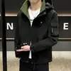 Chaqueta con capucha para primavera y otoño para hombre, chaqueta casual versátil de moda para el trabajo, cortavientos deportivo simple y elegante para exteriores