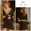 Ropa de Dormir Sexy tipo Rosa con Encaje Profundo y Cordones Mangas de Campana Dulces con Almohadillas en el Pecho Conjunto de Satén para Mujer 1713