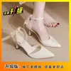 Novas Sandálias de Salto Alto de Verão Estilo Fada Bico Fechado para Mulheres, Sapatos de Casamento com Tira Única, Sapatos de Noiva Estilo Chinês 2026
