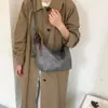Nuevo estilo otoño/invierno, bolso cruzado casual y versátil, bolso con forma de dumpling, nueva colección 2026, gran capacidad, nuevo bolso de un solo hombro