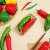 Decoração de Pimenta Verdura Falsa Pimenta Vermelha Picante Pimenta Verde Modelo Adereços de Fotografia Frutas Penduradas para Restaurante Brinquedos