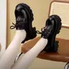 Sapatos loafer de sola macia e sola grossa estilo britânico para mulheres, nova moda outono 2026, sapatos pequenos de couro simples, sapatos de salto único versáteis para aumentar a altura