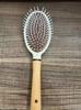 En stock, elegante y sencillo peine de cojín de aire, peine de masaje doméstico, peine con mango de madera, peine de bolsa de aire, peine para el cabello grande l