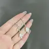 Pendientes Franceses Super Brillantes con Zirconia Incrustada de Lirio del Valle y Borla Elegantes de Lujo Ligero Mismo Estilo que las Celebridades de Internet Pendientes Estilo Vacaciones