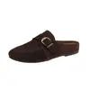 Chinelos slip-on femininos 2026, outono casual novo estilo com fivela, chinelos casuais retrô para mulheres