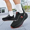 Zapatos para hombre Joni Danlai, nuevos zapatos deportivos de primavera, zapatos casuales para viajar de suela gruesa, zapatillas de running de malla ligeras y absorbentes de impactos