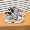Zapatos para caminar para niños y niñas, zapatos estilo papá con suelas suaves, antideslizantes, transpirables, zapatillas deportivas, modelos de primavera y otoño con correas de velcro