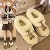 Pantuflas peludas casuales para exteriores botas de nieve zapatos perezosos casuales nuevos pantuflas de suela gruesa invierno 2026 punta cerrada de felpa