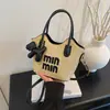 Dropshipping Sacolas de Palha Trançada, Malas e Artigos de Couro Nova Moda 2025 Versátil Bolsa de Ombro para Férias Bolsa Transversal Bolsa de Mão
