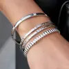 Pulseira Minimalista em Aço Inoxidável Estilo Europeu e Americano Jieding, Argola Aberta que Não Desbota, Joia Transfronteiriça em Aço Titânio para Mulheres com um Toque de Luxo