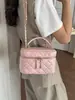 Bolsa de Diseño Exclusivo con Bordado de Diamantes 2025 Nueva Bolsa para Mujer Verano Moderna Versátil Bolso Cruzado con Cadena Bolso Cuadrado Pequeño