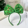 Diadema con diseño de trébol para el Día de San Patricio, ideal para fiestas de carnaval y festivales irlandeses.