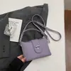 Nueva Bolsa de Moda de Estilo Coreano de Nicho para Commuter 2026 Nueva Bolsa de Hombro Bolso de Mano Casual de Moda para Mujer