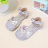 Sandalias para Niñas Verano Baotou 2025 Nuevo Estilo de Verano Actuación Zapatos de Princesa Cristal para Niños Zapatos de Suela Blanda