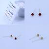 Venta al por mayor de 20 pares de pendientes en caja de moda coreana para mujer, de 3 mm, de resina brillante y plástico con diamantes de imitación.