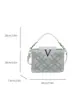 2026 Verão Nova Bolsa Transversal de Ombro Único Moda Personalidade Casual Pequena Quadrada Textura Simples Para o Dia a Dia Atacado Bolsas Femininas