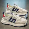 Zapatos de Hombre 2026 Nuevos de Verano Malla Transpirable Versátiles Casuales Zapatos Deportivos para Hombre Correr Suela Gruesa Zapatos de Estudiante Papá