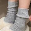 Meias de lã grossa meias femininas de outono e inverno até a panturrilha meias forradas de lã meias de pilha de cor sólida quente ins maré meias de caxemira