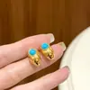 Luxo Leve, Alto Padrão, Elegante, Brincos Curvos com Pedra Verde, Brincos Únicos de Nicho Femininos, Brincos com Pino Banhados a Prata 925