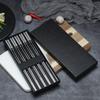 En stock de fábrica, una pieza hueca, anti-quemaduras, totalmente cuadrada, acero inoxidable 316L, palillos, cinco pares, caja de regalo con palabra de la suerte