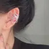 Pendientes de Clip Múltiples con Diseño Minimalista de Cruz Calada con Circonitas para Mujer Sin Perforaciones, Pendientes de Moda Únicos con un Toque de Lujo Ligero y de Alta Gama